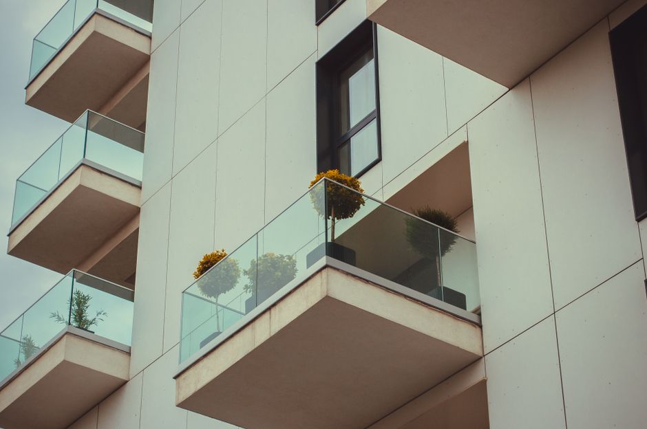 apartment balcony fall lawyer